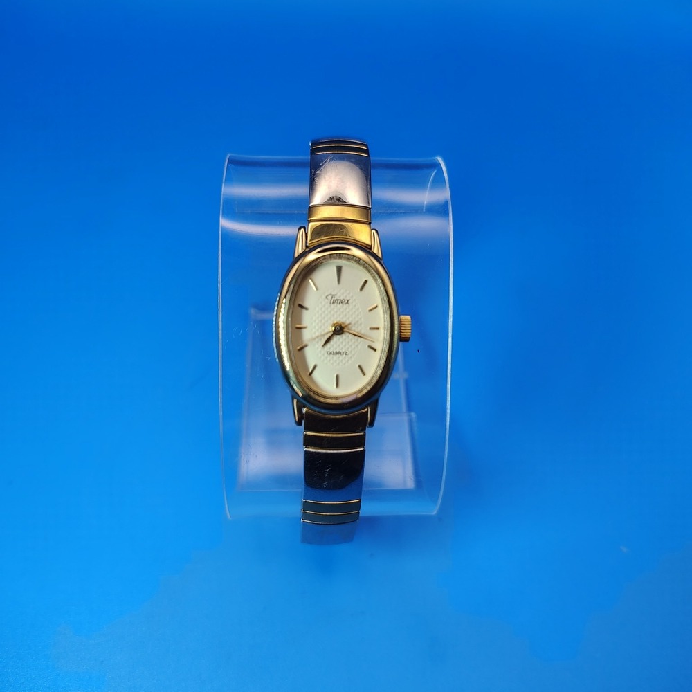 Vintage 1995 Timex‎ Oval Women's Quartz Watch Size Stretch Bracelet 6.25-8.25 - Picture 2 of 6